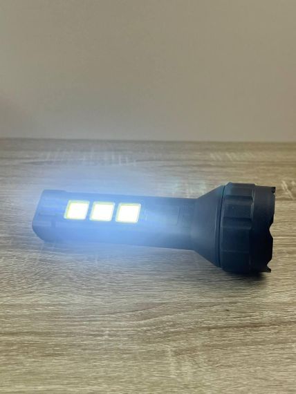Аккумуляторный LED-фонарик YD-658-4 с COB-подсветкой 4 LED и USB-зарядкой компактное и практичное освещение для дома Черный | Зображення 3