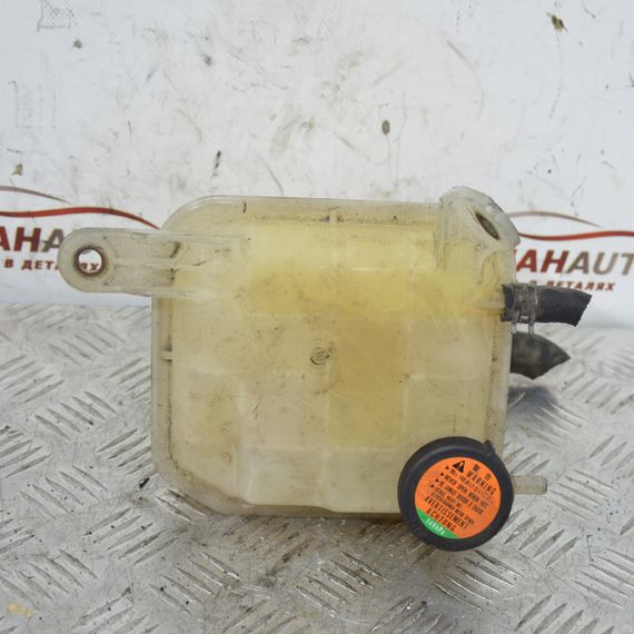 Бачок розширювальний Mitsubishi Grandis 2003-2011 Бак системи охолодження Мітсубісі Грандіс