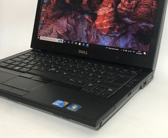 Ноутбук Dell Latitude E4310 / 13.3" (1366x768) TN / Intel Core i5-520M (2 (4) ядра по 2.4 - 2.93 GHz) / 8 GB DDR3 / 320 GB HDD / Intel HD Graphics / DVD-ROM б/в | Зображення 8