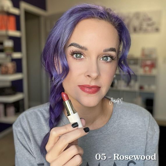 Кремова помада для губ Farmasi 05 Rosewood 4 г | Зображення 1