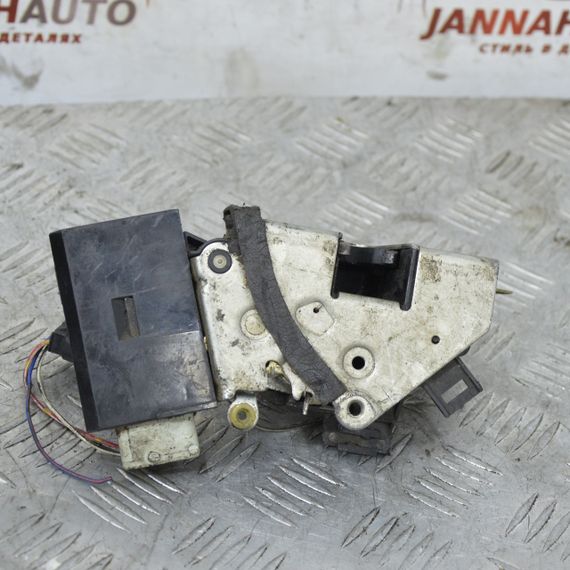 Замок передніх правих дверей BMW E38 E39 1995-2004 Замок дверей передній правий БМВ е38 е39 51218235102 | Зображення 1