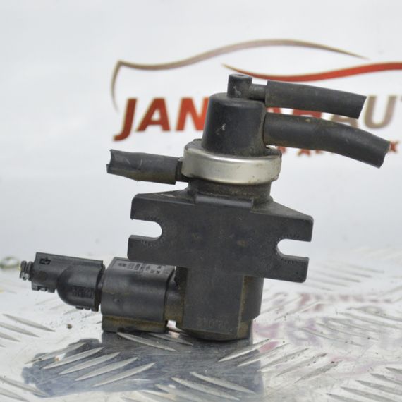 Клапан управління EGR Audi A3 A4 1.9 TDI вакуумний клапан Ауді а3 а4 1J0906627 | Зображення 1