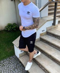 Футболка adidas біла