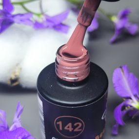 Гель-лак для ногтей Bee Nails 142 (красная терракота) 8мл