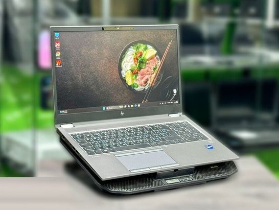 Мобильная рабочая станция HP ZBook Fury 15 G8 / 15.6" (1920x1080) IPS / Intel Core i7-11850H (8 (16) ядер по 2.1 - 4.8 GHz) / 16 GB DDR4 / 256 GB SSD / nVidia Quadro T1200, 4 GB GDDR6, 128-bit / WebCam / Win 11 Pro б/у | Зображення 2