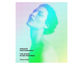 Книга про модну світлину з ілюстраціями Fashion Photography: The Story in 180 Pictures. Eugénie Shinkle