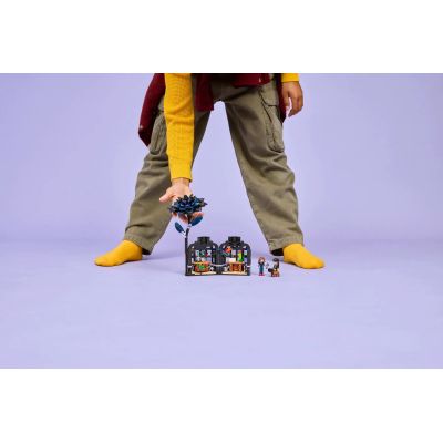 Конструктор LEGO Wednesday Квітка чорної жоржини (76784) | Зображення 2