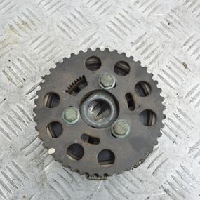 Маточина шестерні розподілвалу 2.0 TDI Volkswagen Caddy Touran Маточина шестерні Фольксваген Кадді 03G109239B