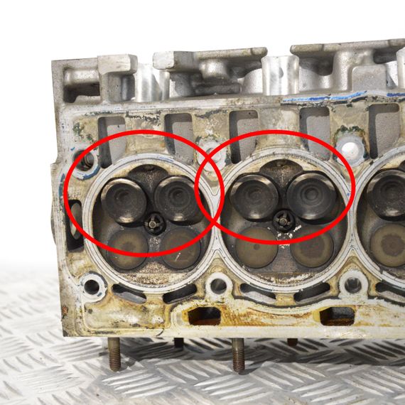 ГБЦ дефект 1.6 FSI 16V Volkswagen Passat B6 Golf V 2003-2008 Головка блока Фольксваген Пассат 03C103358S | Зображення 6