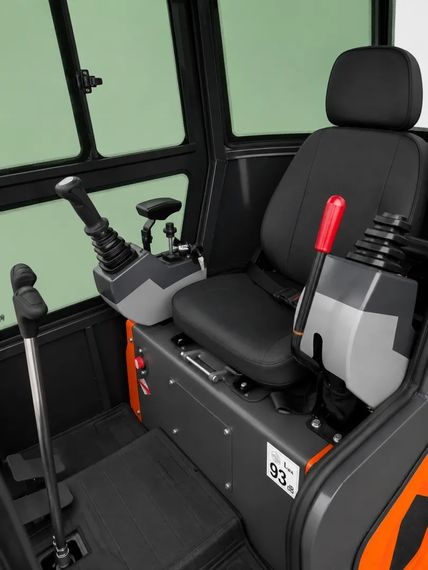 Мініекскаватор дизельний GTM G-Tex 1200C (7.5 кВт, 10.2 к.с., до 1.76 м, 1200 кг) | Зображення 7