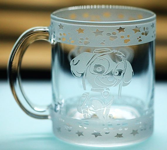 Дитяча скляна чашка-кружка 320 мл з гравіюванням Щенячий патруль Скай | Зображення 1