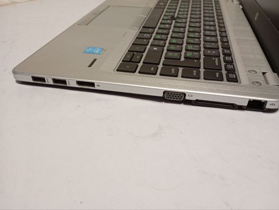 Ультрабук Б-клас HP EliteBook Folio 9480m / 14" (1366x768) TN / Intel Core i5-4310U (2 (4) ядра по 2.0 - 3.0 GHz) / 8 GB DDR3 / 180 GB SSD / Intel HD Graphics 4400 / WebCam б/в | Зображення 3