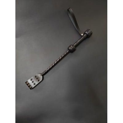 Стек с шипами БДСМ Candy Hero кожа, короткий, черный sexstyle