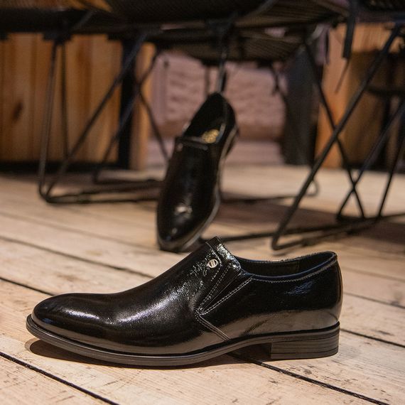 Лакированная мужская обувь туфли 39 размер