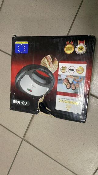 УЦІНКА! Сендвічниця-гриль бутербродниця вафельниця Crownberg CB-1069 (Плохе паковання 3206) | Зображення 1