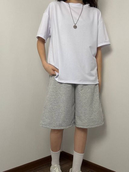 Женский летний костюм оверсайз футболка и длинные шорты SSH714, цвет белый + серый, размер единый 42/46 | Зображення 4