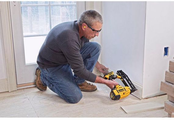Пістолет цвяхозабивний акумуляторний безщітковий DeWALT DCN662N | Зображення 8