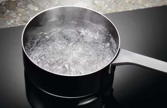 Варильна поверхня Electrolux індукційна LIT30230C | Зображення 2