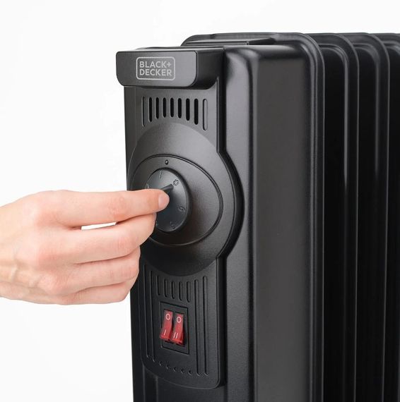 Масляный обогреватель BLACK+DECKER 1500 Вт, площадь обогрева 15 кв.м., напольный, черный (BXRA1500E) | Зображення 1