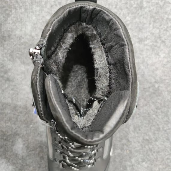 Ботинки зимние на белой подошве 41 размер. | Зображення 2