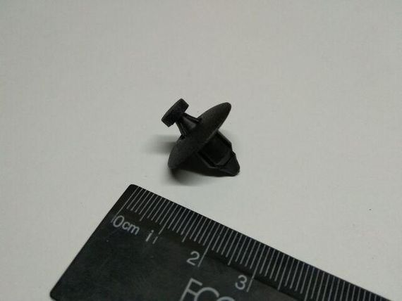 Пістон кріплення бампера, підкрилка Honda/Infiniti/Nissan/Subaru/Volvo (SK5045) (91545SE00030W1)