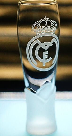 Пивной бокал крафтовый 440 мл Реал Мадрид Real Madrid с гравировкой подарок для фаната ФК | Зображення 1