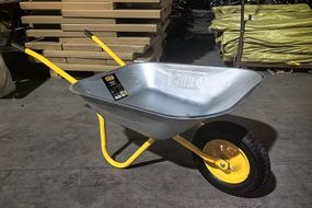 Тачка садовая одноколесная 70л, 130кг, колесо воздушное 3,5х8'' СИЛА