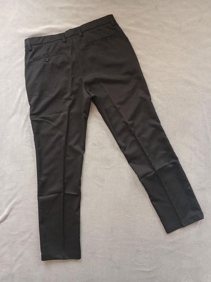 Чоловічі чорні звужені штани 36/31 | Зображення 2