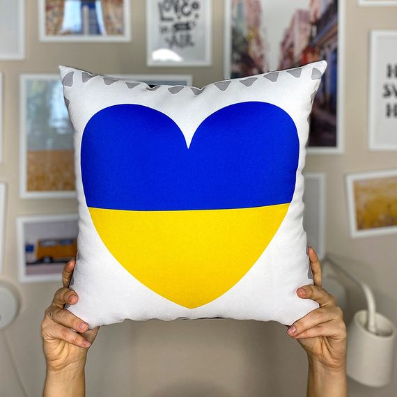 Подушка габардинова з принтом З Україною в серці 30x30 (3P_22U008)