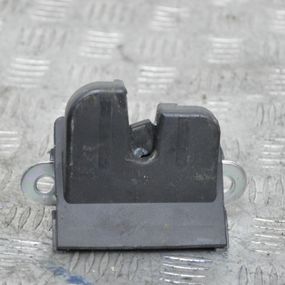 Замок кришки багажника Seat Ibiza IV 2008-2017 Замок кришки багажника Сеат Ібіза 4 6J4827505