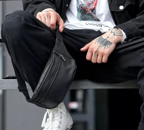 Чоловіча шкіряна сумка бананка Sambag Tirso BTT чорнa 31 × 12 × 5 см (81339001) | Зображення 1