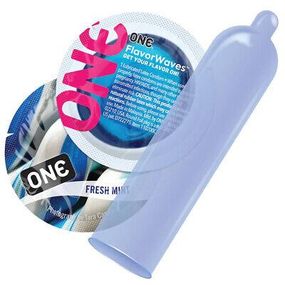 Презервативи із запахом ONE Flavor Waves