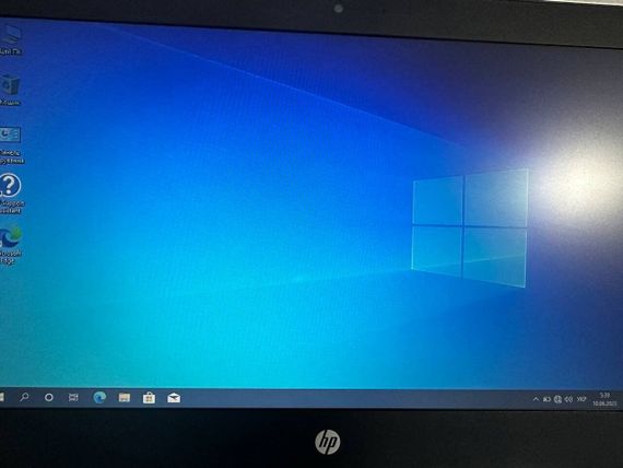 Ультрабук Б-класс HP ProBook 430 G6 / 13.3" (1366x768) TN / Intel Core i3-8145U (2 (4) ядра по 2.1 - 3.9 GHz) / 8 GB DDR3 / 128 GB SSD / Intel UHD Graphics / WebCam / HDMI б/у | Зображення 4