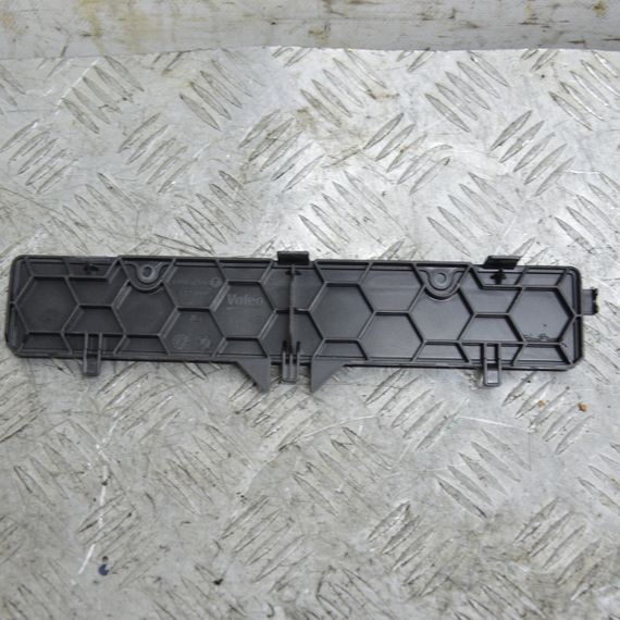 Кришка салонного фільтра Volksvagen Golf VII Кришка корпусу фільтра салону Фольксваген Гольф T1015742R