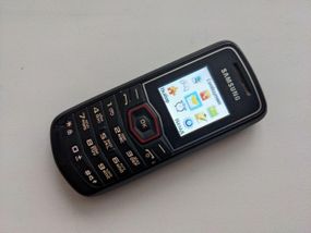 Мобільний телефон Samsung E1080 бу