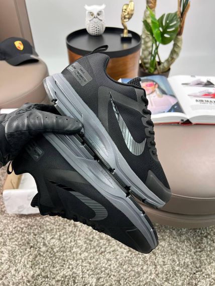 Чоловічі кросівки Zoom Structure 17x Black Grey (текстиль) весна / літо / осінь 44 28 см