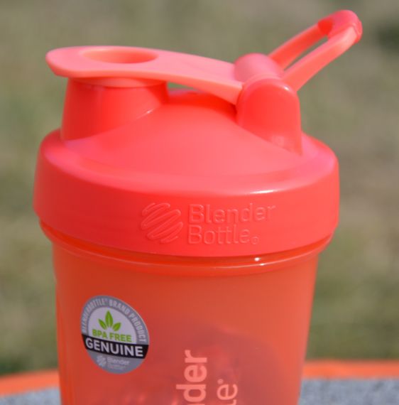 Спортивний шейкер BlenderBottle Classic Loop 20oz/590ml Coral | Зображення 4