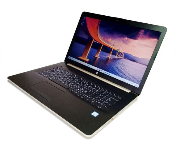 Ноутбук Б-класс HP Pavilion 17 by0063cl / 17.3" (1600x900) TN Touch / Intel Core i7-8550U (4 (8) ядра по 1.8 - 4.0 GHz) / 16 GB DDR4 / 256 GB SSD NVMe / Intel UHD Graphics 620 / WebCam б/у | Зображення 3