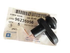 Концевик двери Ланос GM - 96235956