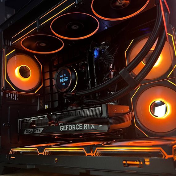 Збірка на замовлення: ігровий ПК GameMax Hype-M Black Tower / AMD Ryzen 7 7700 (8 (16) ядер по 3,8 - 5,3 ГГц) / 32 ГБ DDR5 / 2000 ГБ SSD M.2 / nVidia GeForce RTX 5070, 12 ГБ GDDR7, 192-bit / 750 Вт | Зображення 4