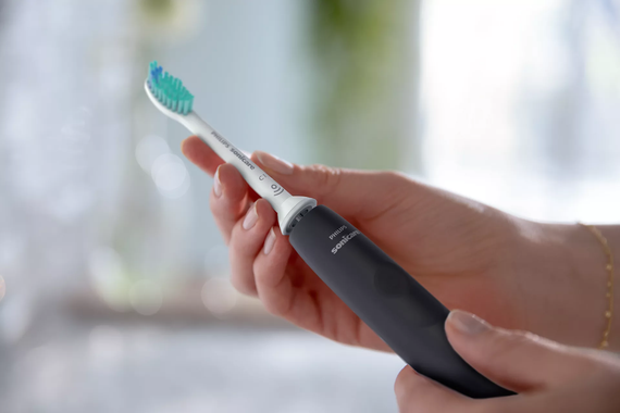 Philips Електрична звуковая зубная щітка Sonicare 3100 series HX3671/14 (HX3671/14) | Зображення 2