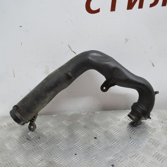 Патрубок інтеркулера 2.0 TDI Volkswagen Passat B6 Touran шланг турбіни Фольксваген Пассат Туран 1K0129654AJ