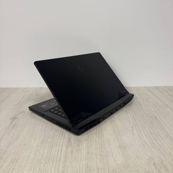 Ігровий ноутбук Б-класу MSI GP66 Leopard 11UH / 15,6" (1920x1080) IPS / Intel Core i7-11800H (8 (16) ядер по 1,9 - 4,6 ГГц) / 16 ГБ DDR4 / 1000 ГБ SSD / nVidia GeForce RTX 3080, 8 ГБ GDDR6, 256-біт / WebCam б/в | Зображення 6