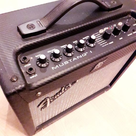 Комбоусилитель для электрогитары гитари гитары Fender Mustang I 20 ватт | Зображення 5