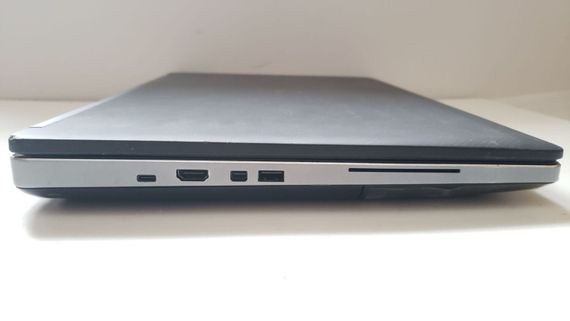 Мобильная рабочая станция Б-класс Dell Precision 7720 / 17.3" (1920x1080) IPS / Intel Core i7-7820HQ (4 (8) ядра по 2.9 - 3.9 GHz) / 32 GB DDR4 / 512 GB SSD M.2 / nVidia Quadro P5000, 16 GB GDDR5X, 256-bit / WebCam б/у | Зображення 3