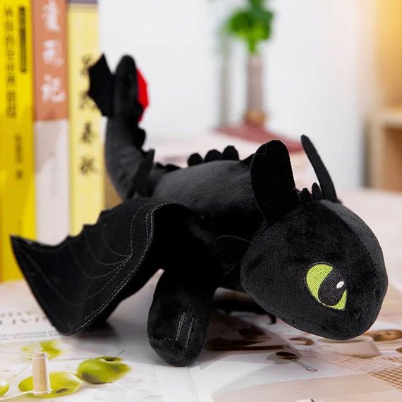 Мягкая игрушка на машину Дракон Беззубик с креплением на поверхность и для подвешивания / Плюшевая игрушка