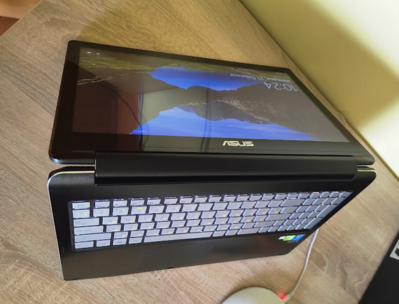 Ноутбук Asus Q551L 15.6 Full HD + Core i7 5500U + Nvidia + SSD 240 | Зображення 1