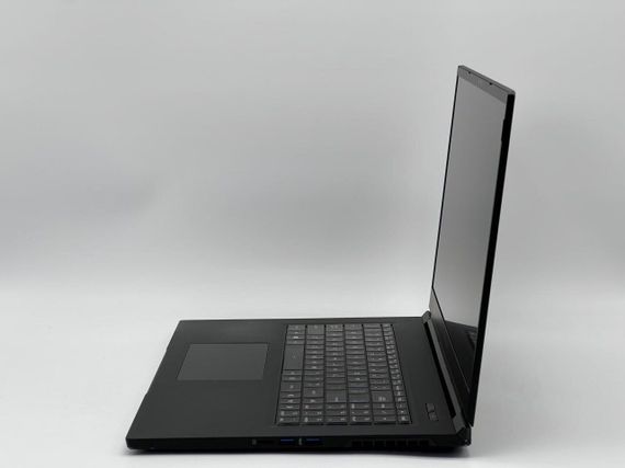 Ігровий ультрабук Б-клас MainGear Vector Pro MG-VCP17A / 17.3" (2560x1440) IPS / AMD Ryzen 9 5900HX (8 (16) ядер по 3.3 - 4.6 GHz) / 32 GB DDR4 / 480 GB SSD / nVidia GeForce RTX 3070, 8 GB GDDR6, 256-bit / WebCam б/в + Подарунок Бездротова миша HOCO GM28 | Зображення 3