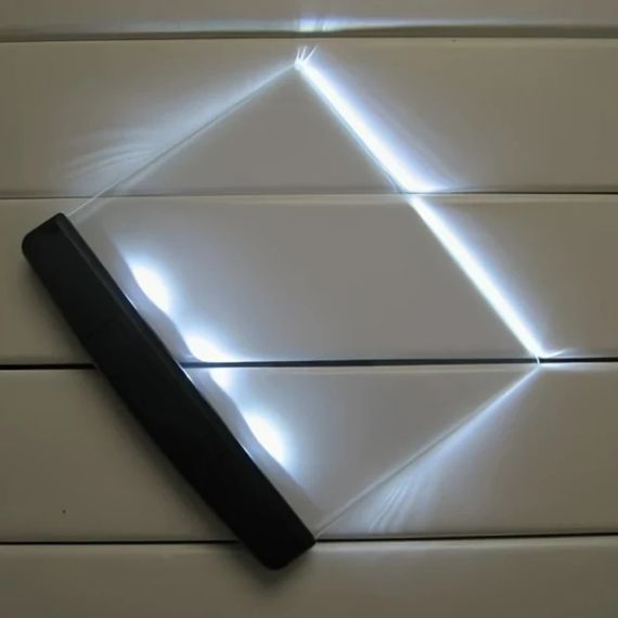 Компактна LED-панель для підсвічування книг з живленням від батарейок AAA | Зображення 2