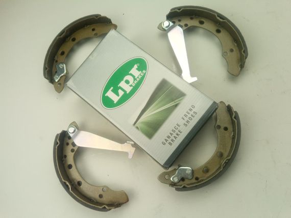 Колодки задні гальмівні Amulet, LPR (06830) (A11-3502170)